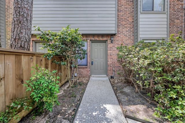 26 Willowwood Circle, The Woodlands, TX 77381