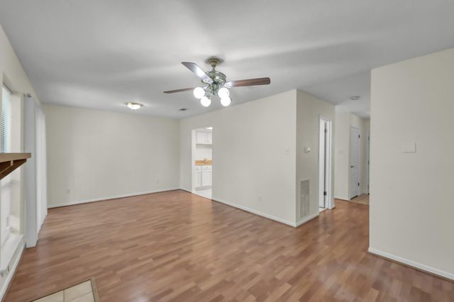 26 Willowwood Circle, The Woodlands, TX 77381