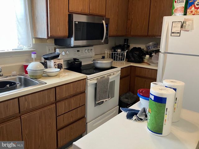 6 DREXEL AVE, Lansdowne, PA 19050