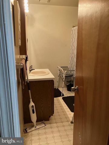 6 DREXEL AVE, Lansdowne, PA 19050