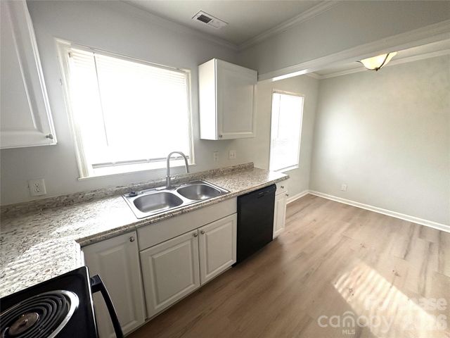 900 Leigh Avenue, Charlotte, NC 28205