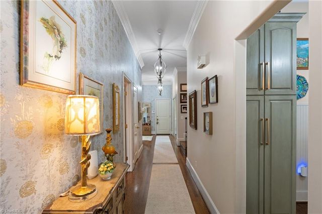 37 Creswell Court, Greensboro, NC 27407