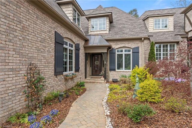 37 Creswell Court, Greensboro, NC 27407