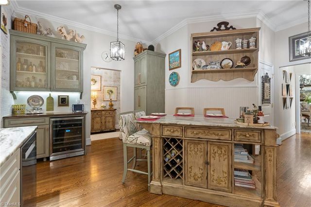 37 Creswell Court, Greensboro, NC 27407