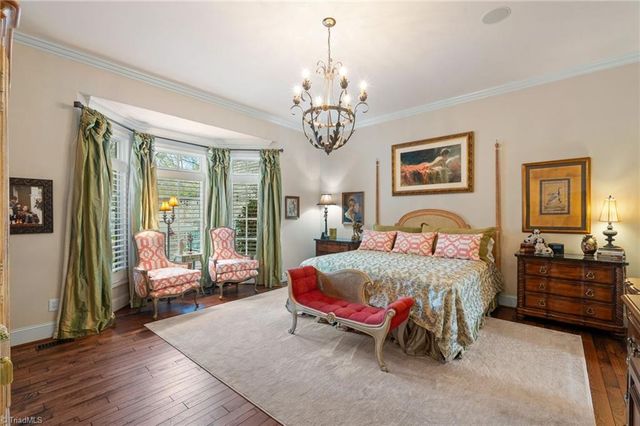 37 Creswell Court, Greensboro, NC 27407