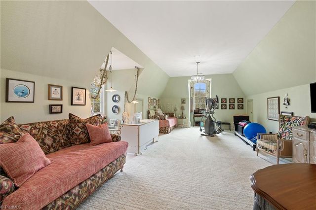 37 Creswell Court, Greensboro, NC 27407