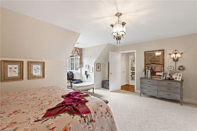 37 Creswell Court, Greensboro, NC 27407