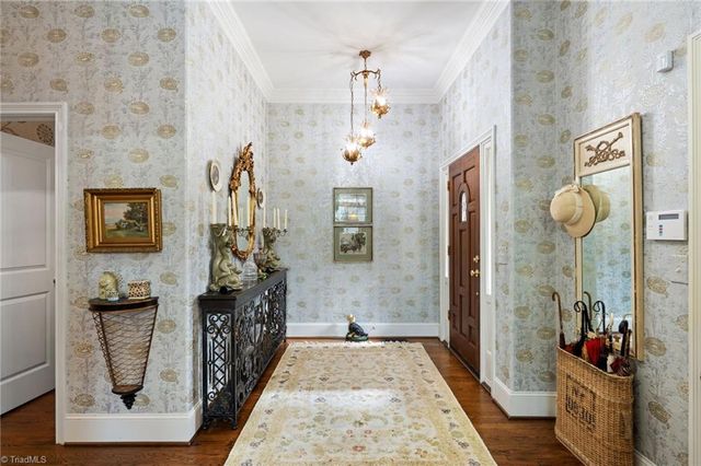 37 Creswell Court, Greensboro, NC 27407