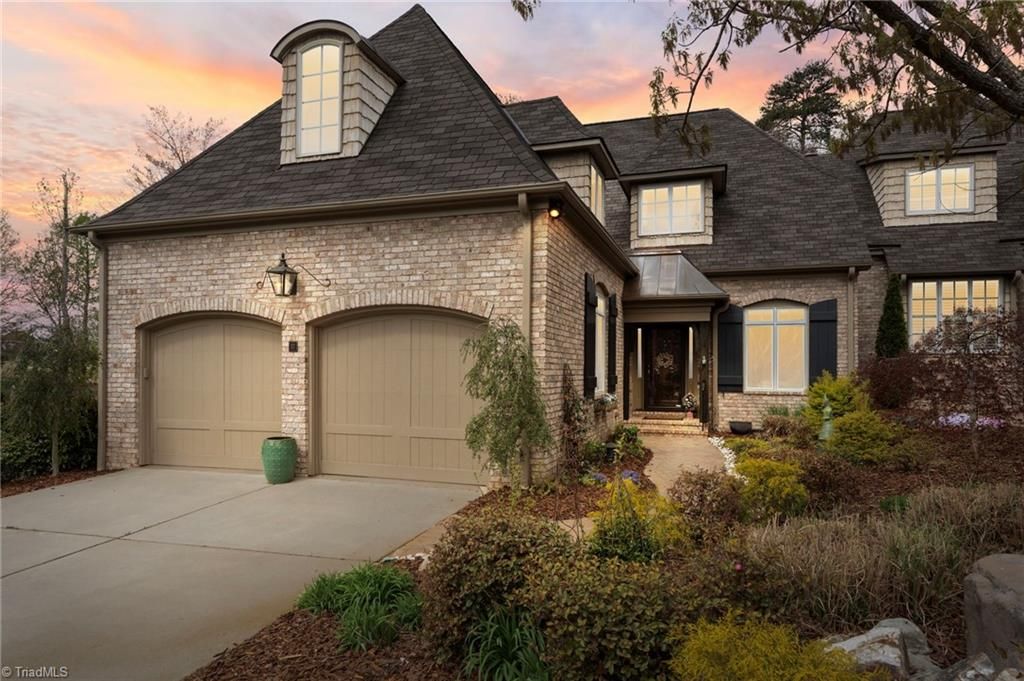 37 Creswell Court, Greensboro, NC 27407