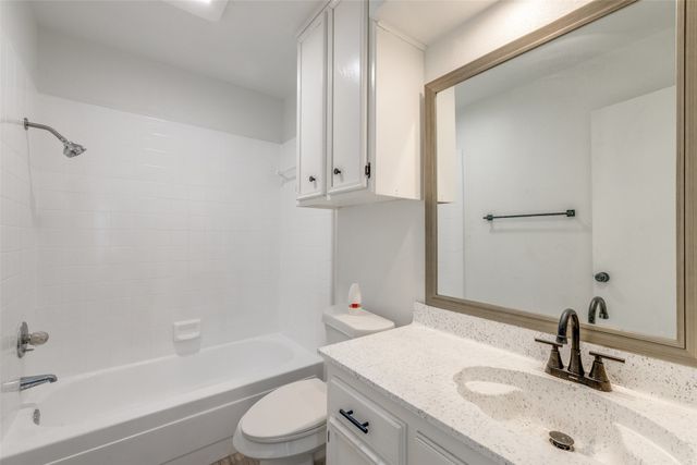 2428 Summer Place Drive, Arlington, TX 76014