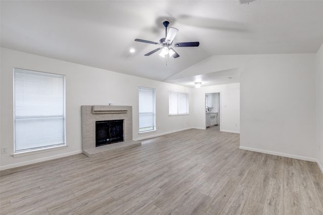 2428 Summer Place Drive, Arlington, TX 76014