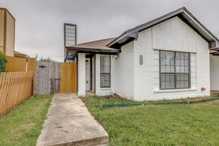 2428 Summer Place Drive, Arlington, TX 76014