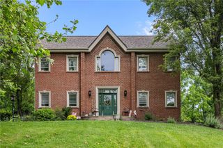 1841 Universal Rd, Penn Hills, PA 15235