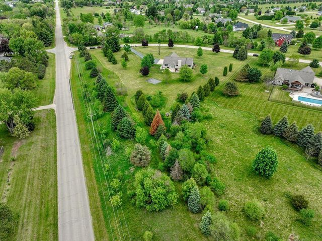 S93W34945 Jericho DRIVE, Eagle, WI 53119