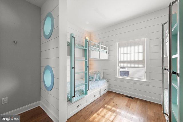 30 W HARDING AVE, Long Beach Township, NJ 08008