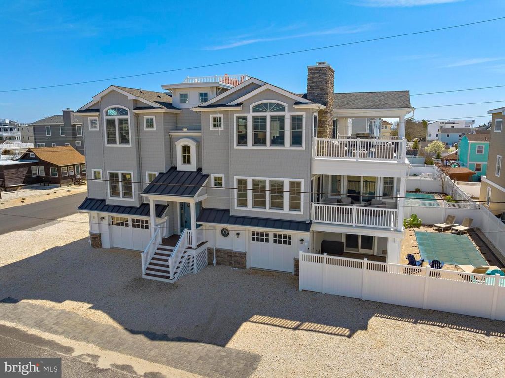 30 W HARDING AVE, Long Beach Township, NJ 08008