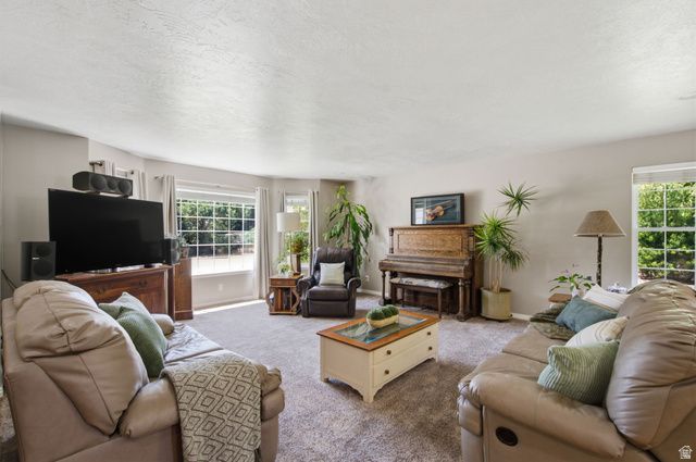 5562 W 11200 N, Highland, UT 84003