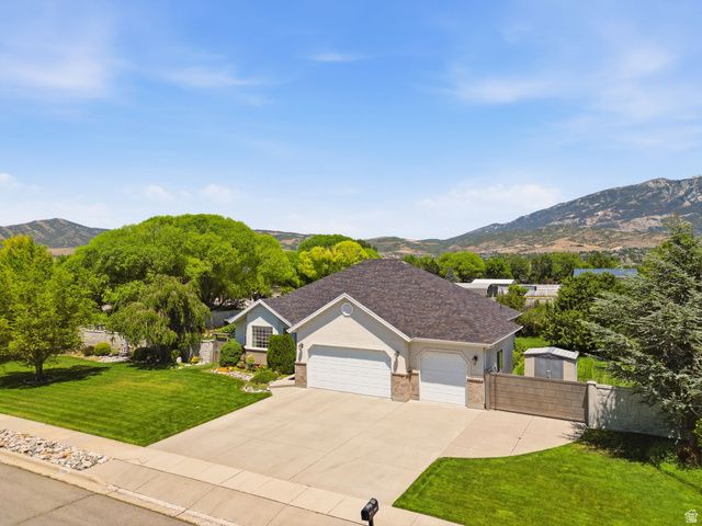 5562 W 11200 N, Highland, UT 84003