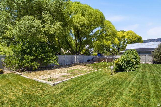 5562 W 11200 N, Highland, UT 84003
