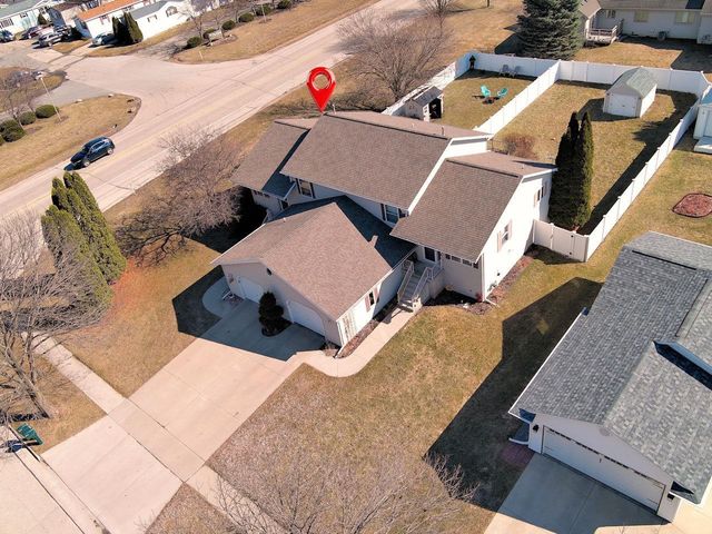 961 EASTMAN LANE, Fond Du Lac, WI 54935