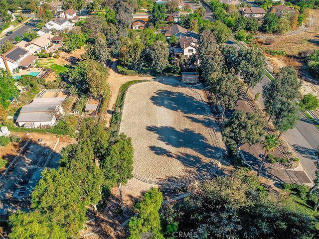 377 Oldstone Court, Simi Valley, CA 93065