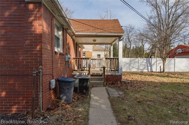 230 Allen Street, Ferndale, MI 48220