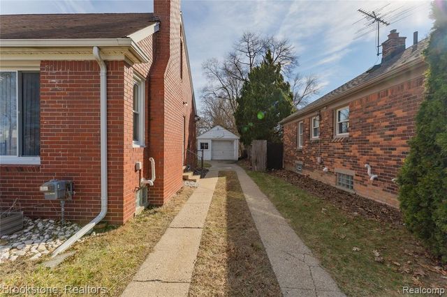 230 Allen Street, Ferndale, MI 48220