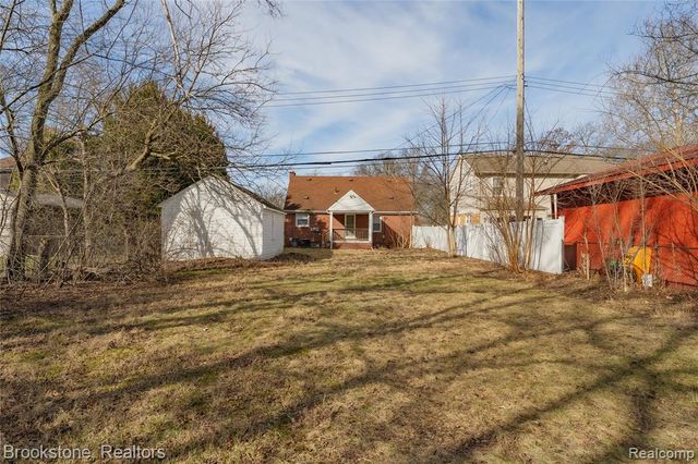 230 Allen Street, Ferndale, MI 48220