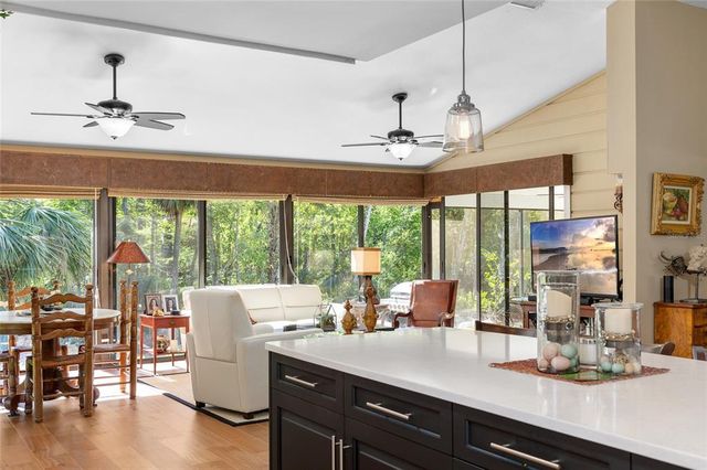 1025 ROYAL TROON COURT, Tarpon Springs, FL 34688