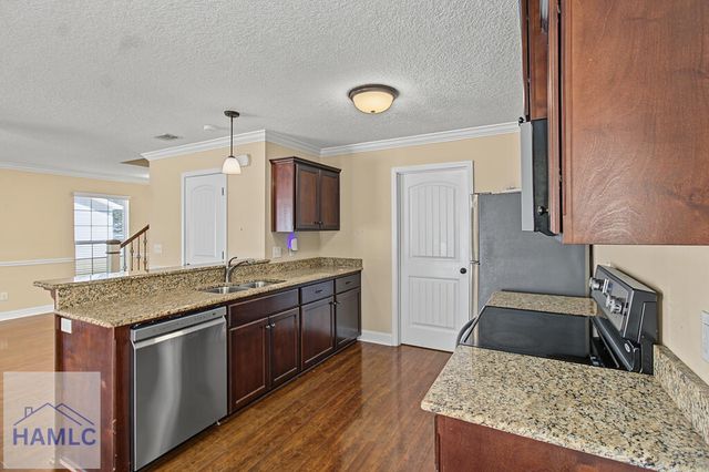 606 Amhearst Row, Hinesville, GA 31313