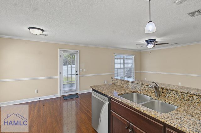 606 Amhearst Row, Hinesville, GA 31313
