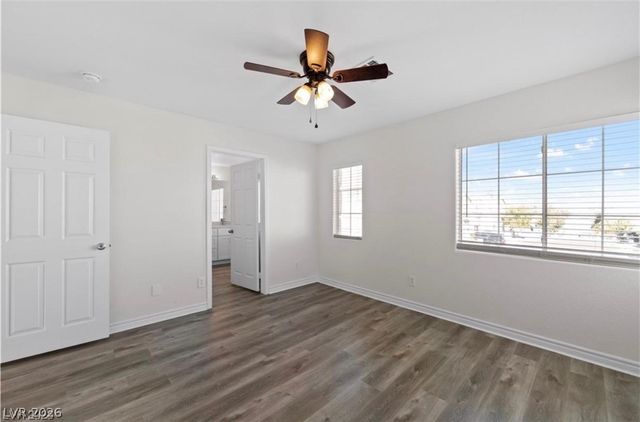 10605 Coal Canyon Avenue, Las Vegas, NV 89129