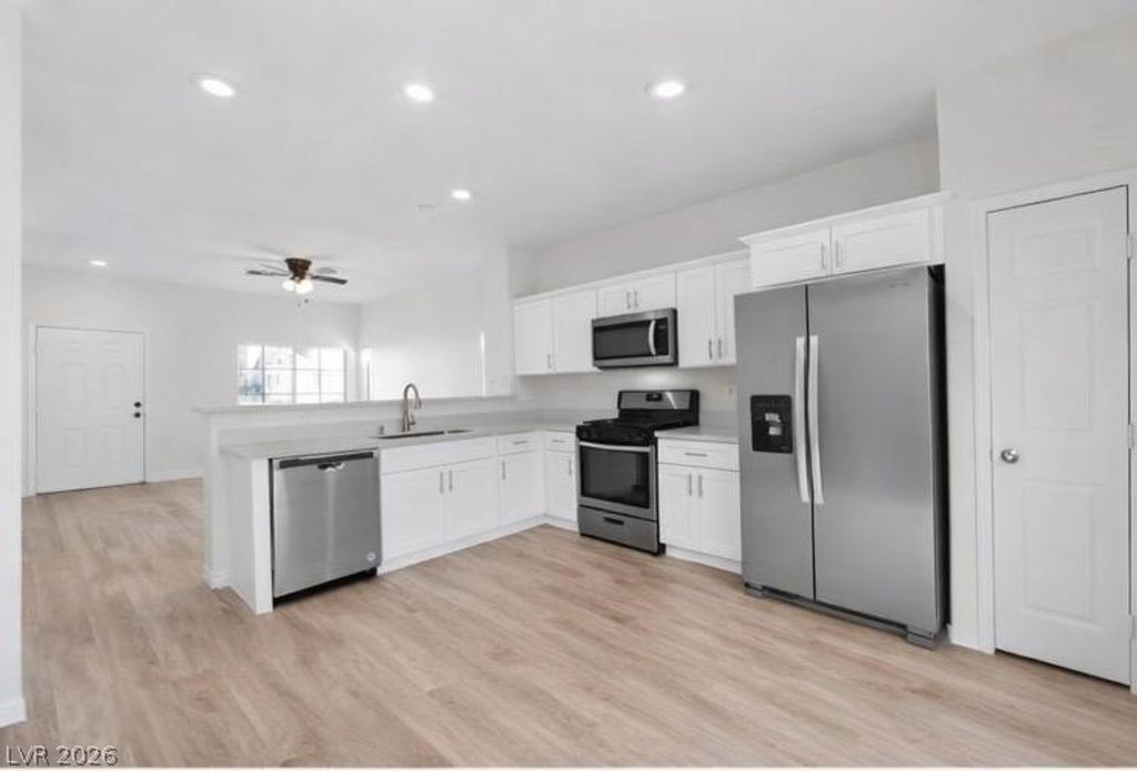 10605 Coal Canyon Avenue, Las Vegas, NV 89129