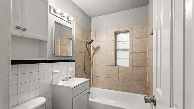 2212 Miramar Boulevard, Oklahoma City, OK 73111