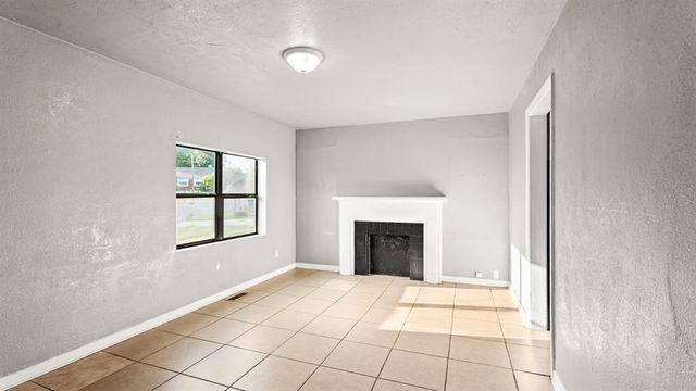 2212 Miramar Boulevard, Oklahoma City, OK 73111