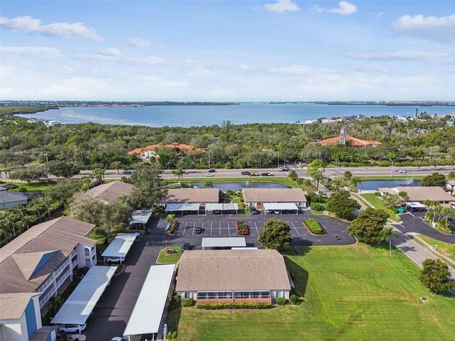 2911 74TH ST W, Bradenton, FL 34209