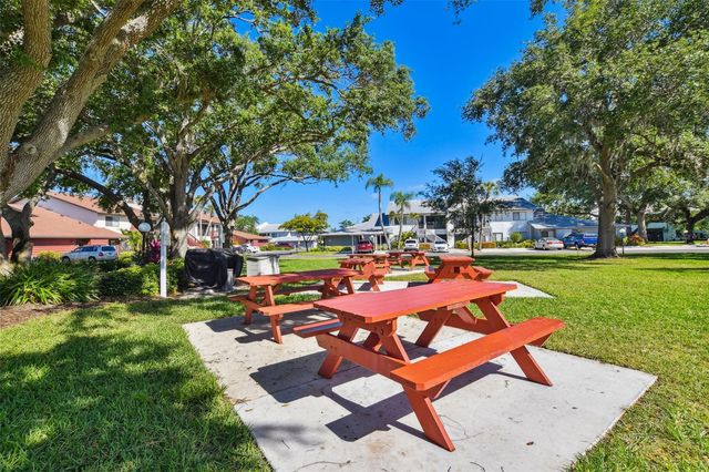 2911 74TH ST W, Bradenton, FL 34209