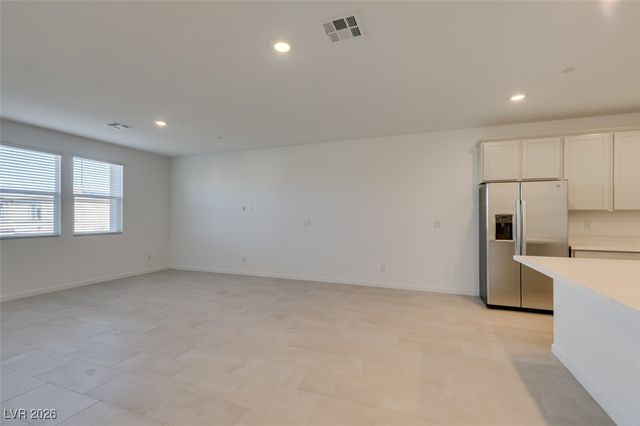 302 Walsh Peak Avenue, Henderson, NV 89015