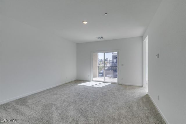 302 Walsh Peak Avenue, Henderson, NV 89015