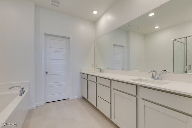 302 Walsh Peak Avenue, Henderson, NV 89015