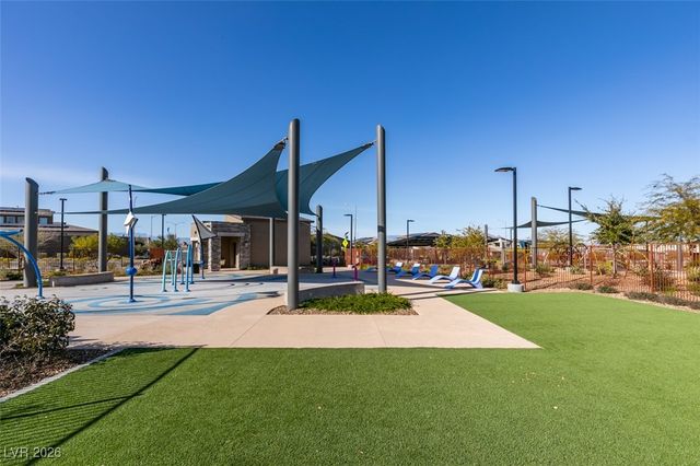 302 Walsh Peak Avenue, Henderson, NV 89015