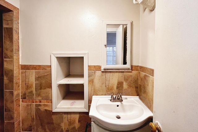 3002 21st Street, Lubbock, TX 79410