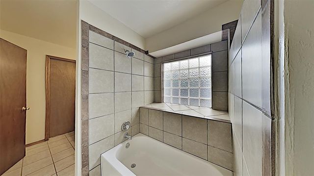 604 Bluegrass Lane, Yukon, OK 73099