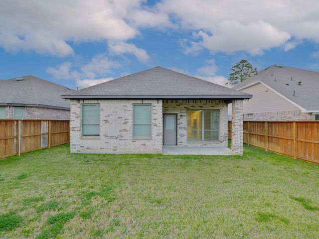 7918 Pershing Avenue, Magnolia, TX 77354