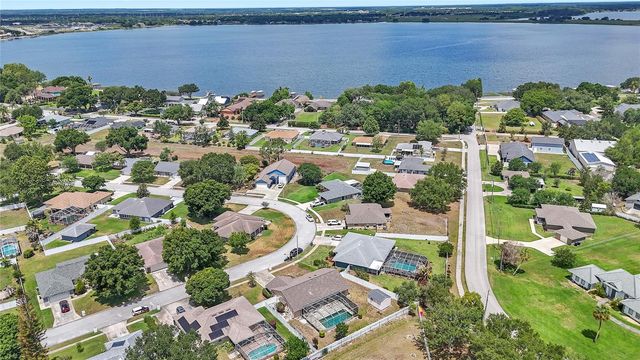 196 WATERVIEW CIRCLE, Auburndale, FL 33823