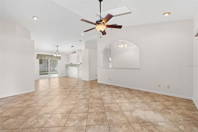 196 WATERVIEW CIRCLE, Auburndale, FL 33823