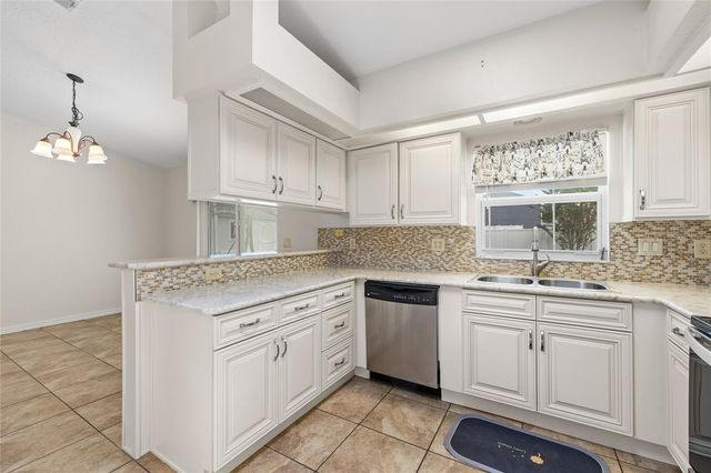 196 WATERVIEW CIRCLE, Auburndale, FL 33823