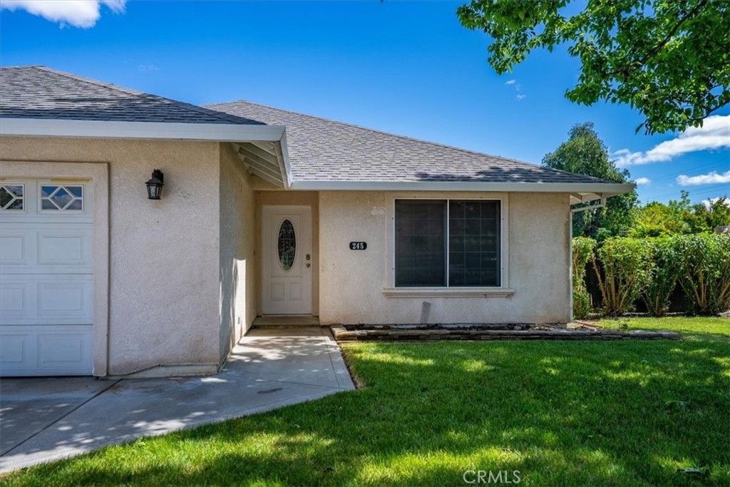 Image 4 of property listing at 245 Shelley Way, Red Bluff, CA 96080