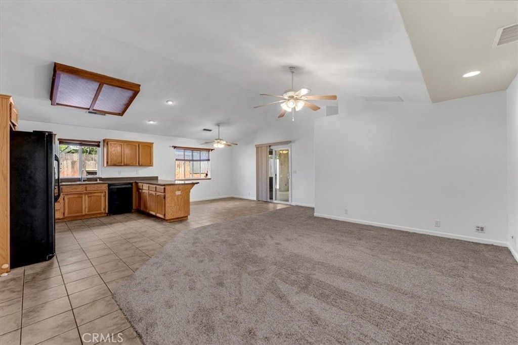 Image 7 of property listing at 245 Shelley Way, Red Bluff, CA 96080