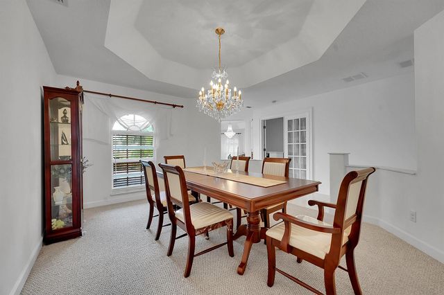 1402 SW Doe Court, Port St. Lucie, FL 34953